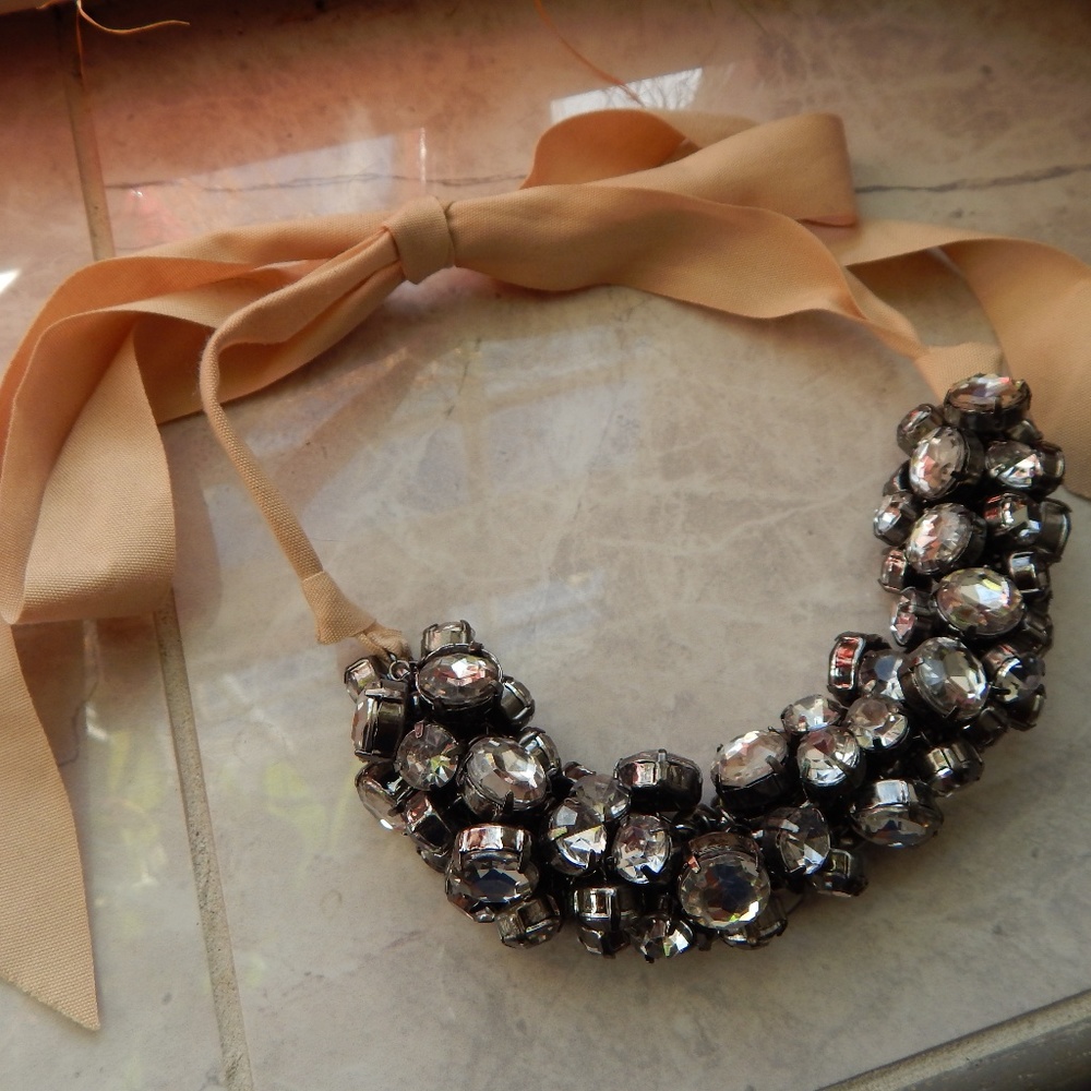Chunky ribbon necklace